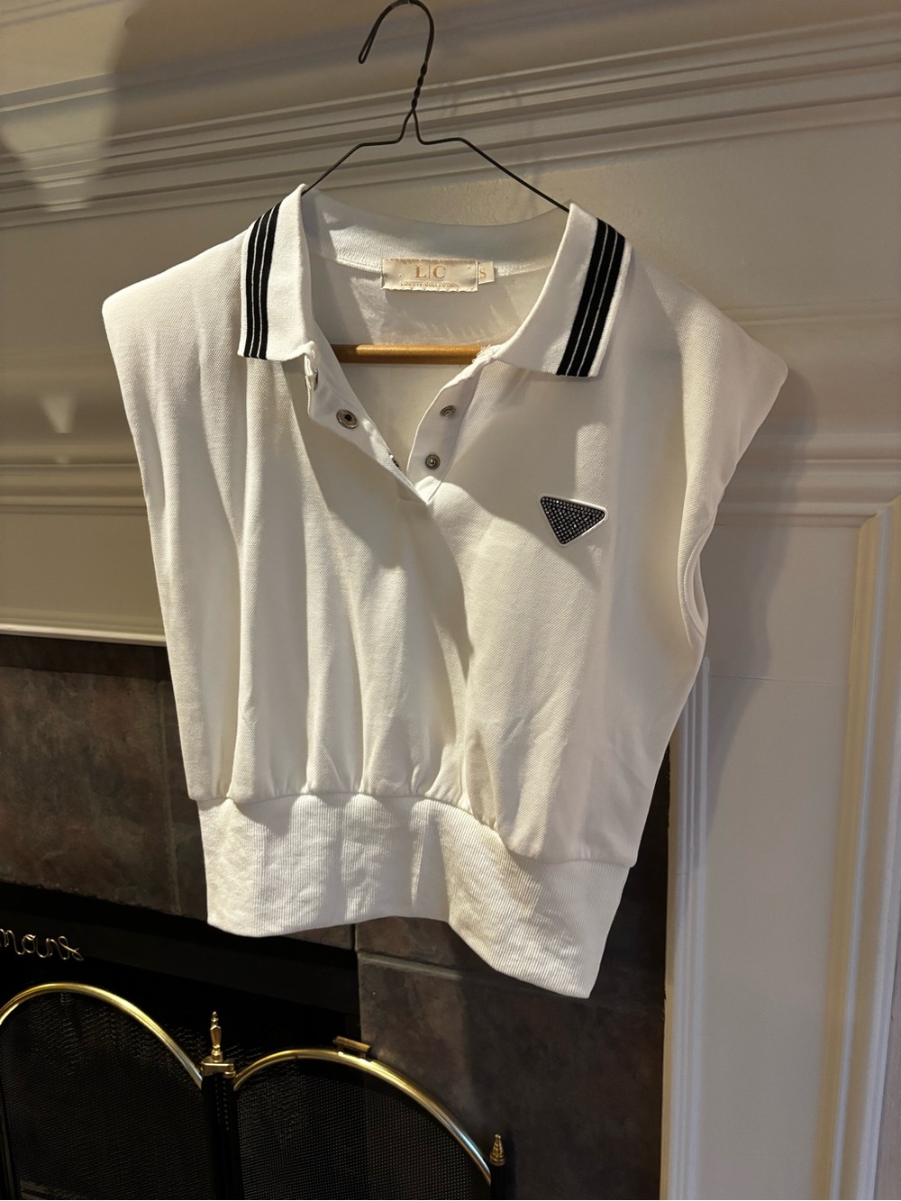 L'AG White Sleeveless Polo Crop Top with Contrast Trim